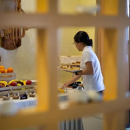 Hotel Saudade Gradac (Split-Dalmatia)