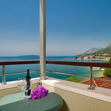 Saudade Otel Gradac (Split-Dalmatia)