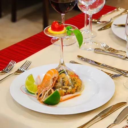 Saudade Hotel Gradac (Split-Dalmatia)