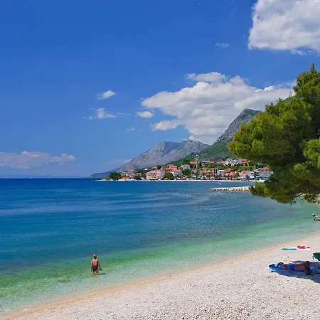 Saudade Otel Gradac (Split-Dalmatia)
