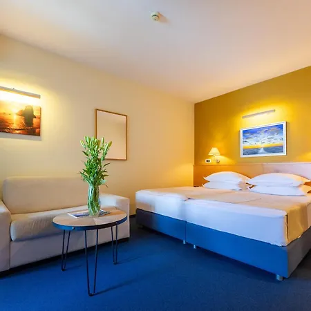 Hotel Saudade Gradac (Split-Dalmatia)