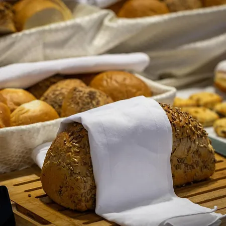 Saudade Ξενοδοχείο 4*