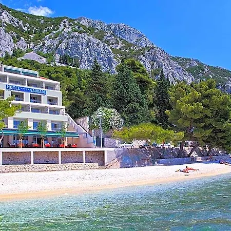 Saudade Gradac (Split-Dalmatia)